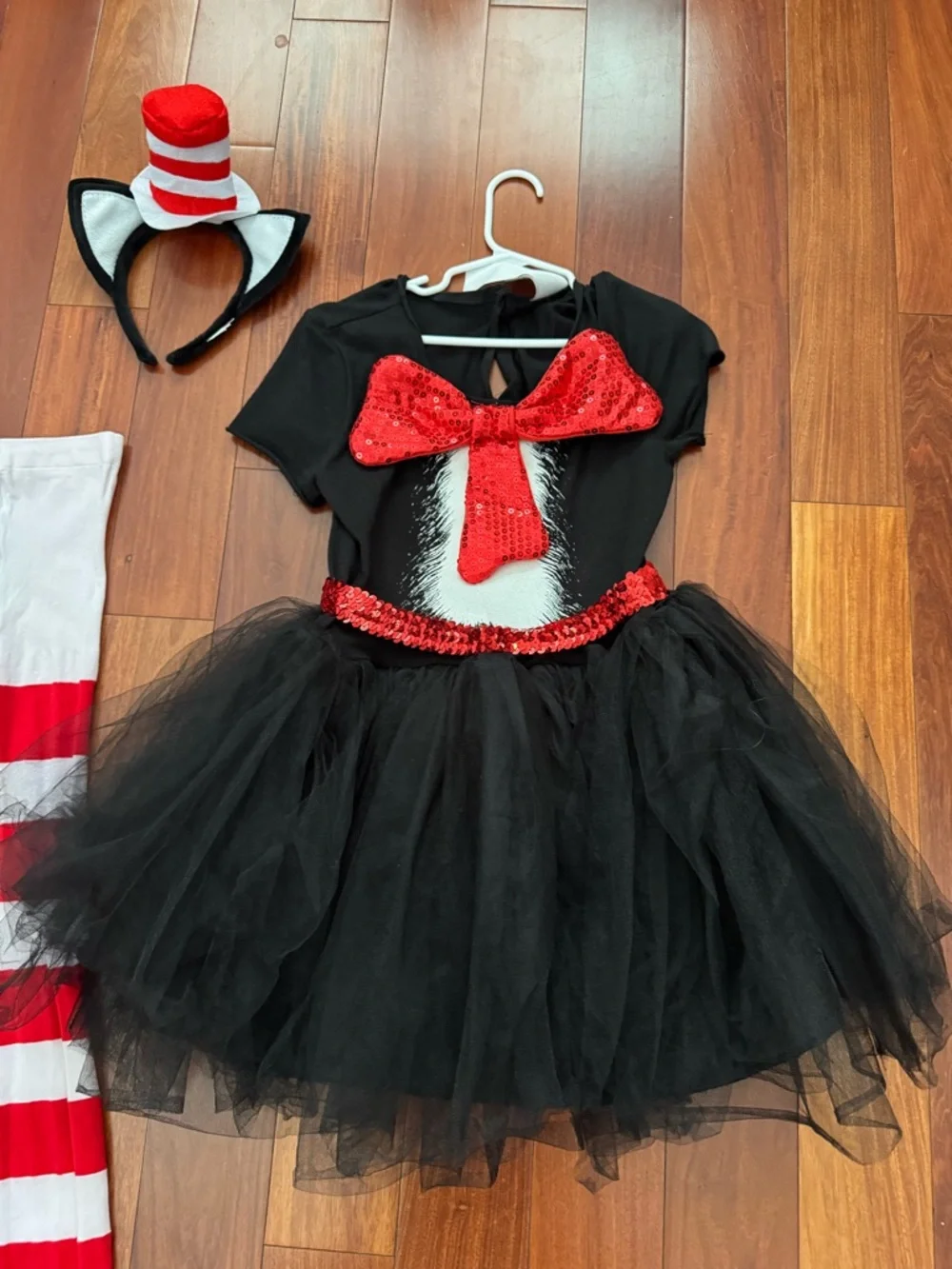 N/A playful black